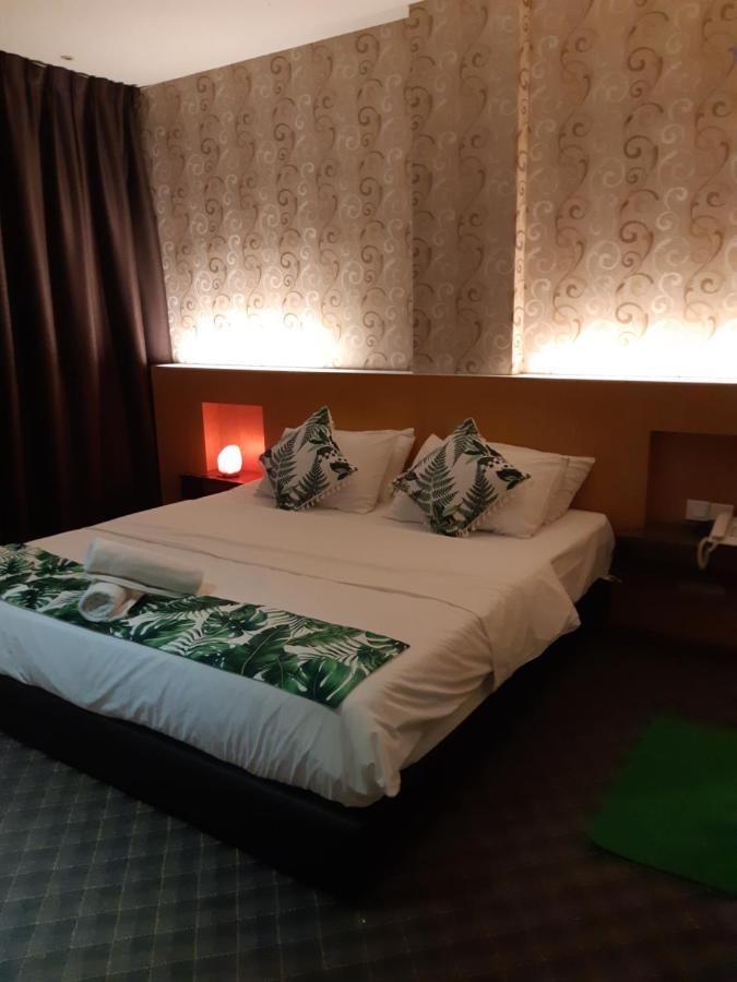 Grandeur Hotel And Spa Malacca Extérieur photo